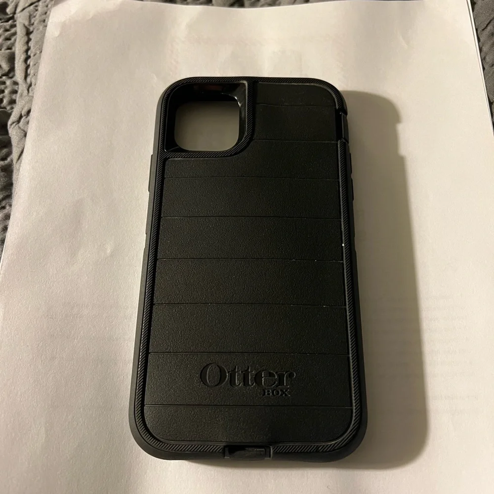 iPhone 11 Pro Max OtterBox Defender Pro Phone Case (Used) - Black